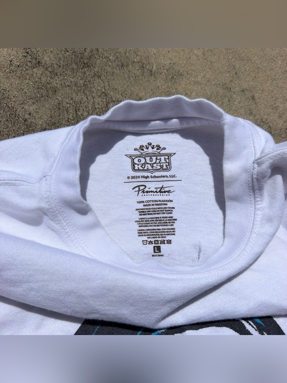 Primitive OutKast White Short-Sleeve Tee with Blue & Black Graphic on both sides - Picture 2 of 7